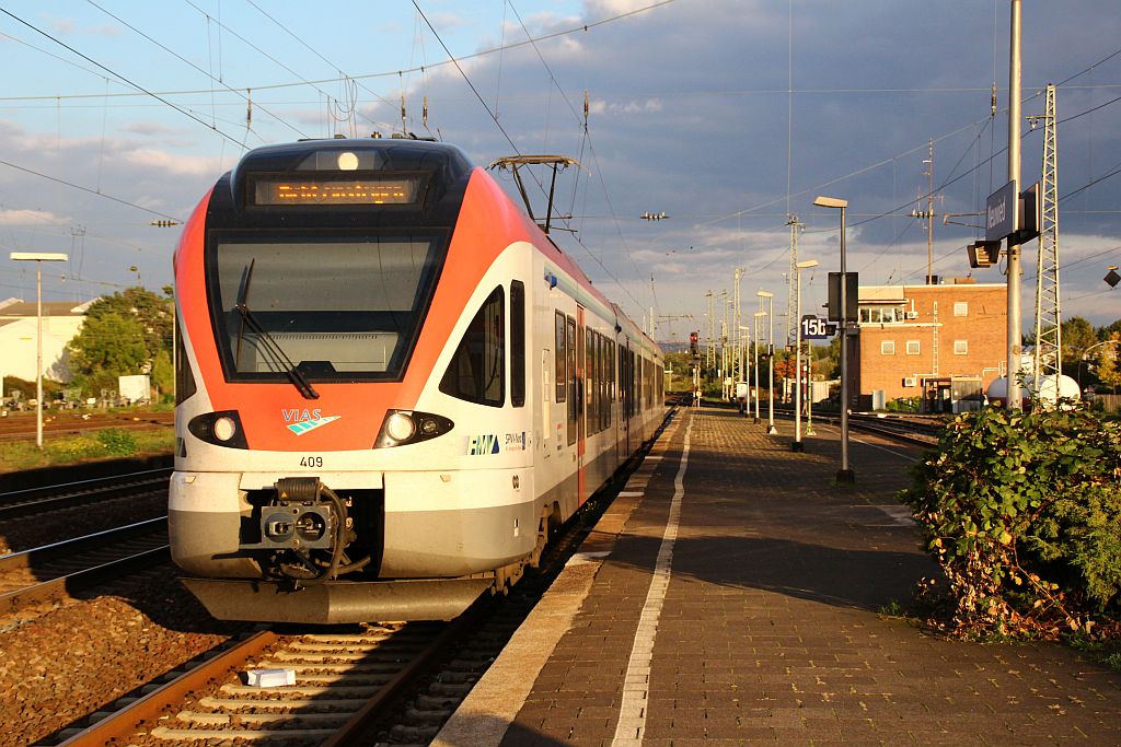 VIAS ET 409/428 143-2,828 243-6,828 343-4 und 428 643-1 steht abgestellt im Bahnhof von Neuwied. 29.09.2012