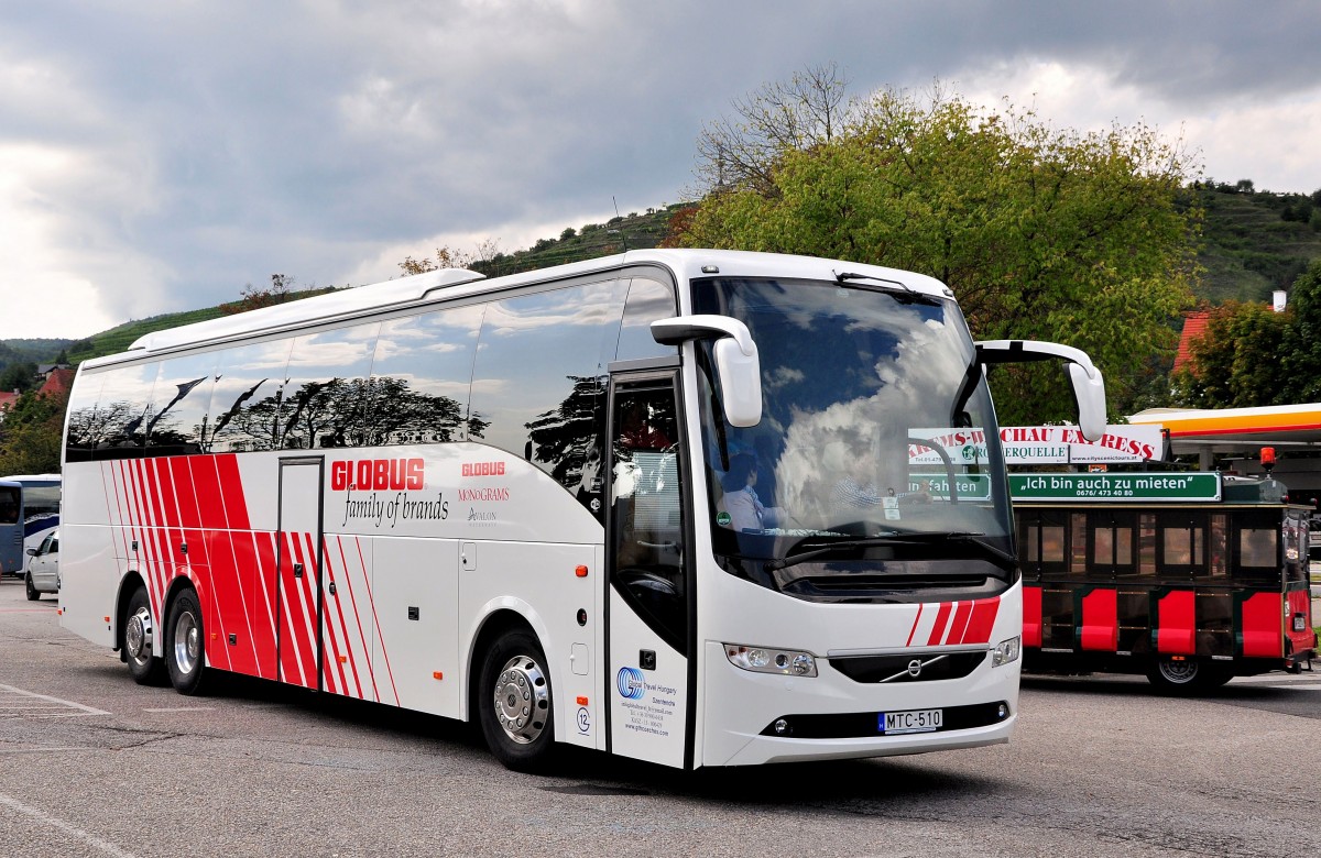 Volvo 9700 aus Ungarn am 21.August 2014 in Krems gesehen.