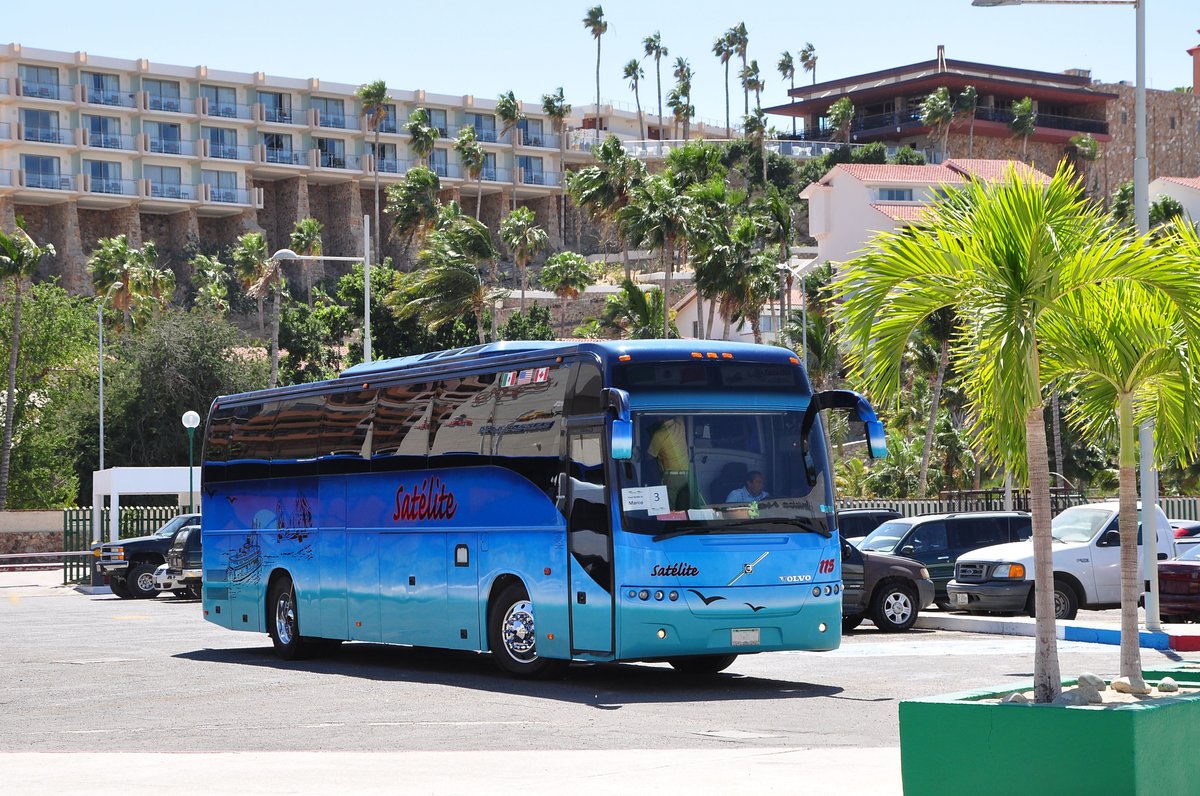 Volvo 9700 von Satelite in der Baja California Sur/Mexico gesehen.