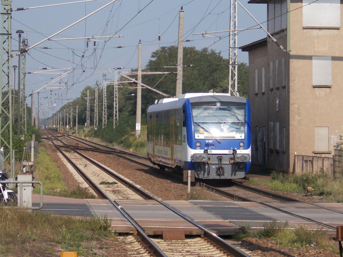 Weiter ging es fr den NEB VT 007,nachdem Halt in Britz,am 11.September 2016.