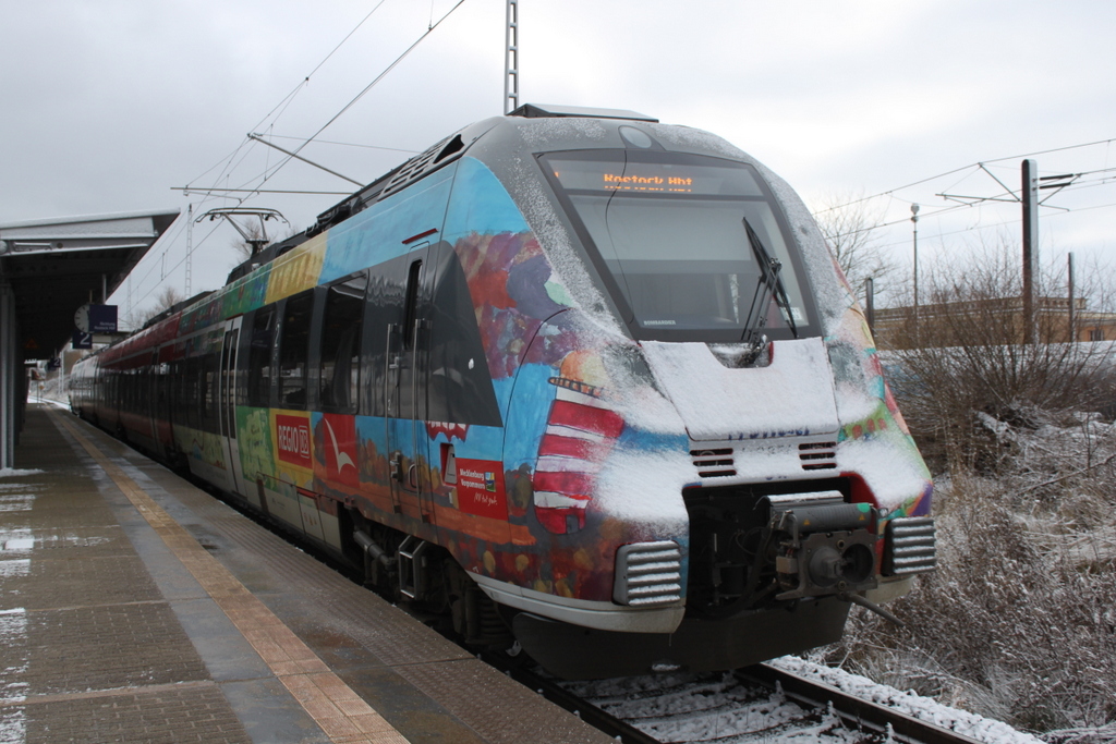 Werbehamster 442 854 als S1 von Warnemünde nach Rostock Hbf in Rostock-Marienehe.03.02.2018