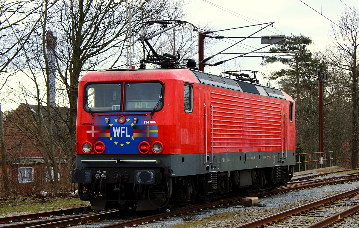 WFL 114 006-0, REV/LD X/16.06.15, Verl/628/26.05.22 verlässt hier Pattburg Richtung Süden nachdem sie den Snälltåget abgeliefert hat. 06.03.2022 II