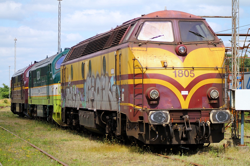 Zusammen gekuppelt und bereit für die nächste Aufgabe stehen die CFL 1805 die BLDX MX 1019 und die CFL MX 1023 im Gbf Padborg. 06.07.2013