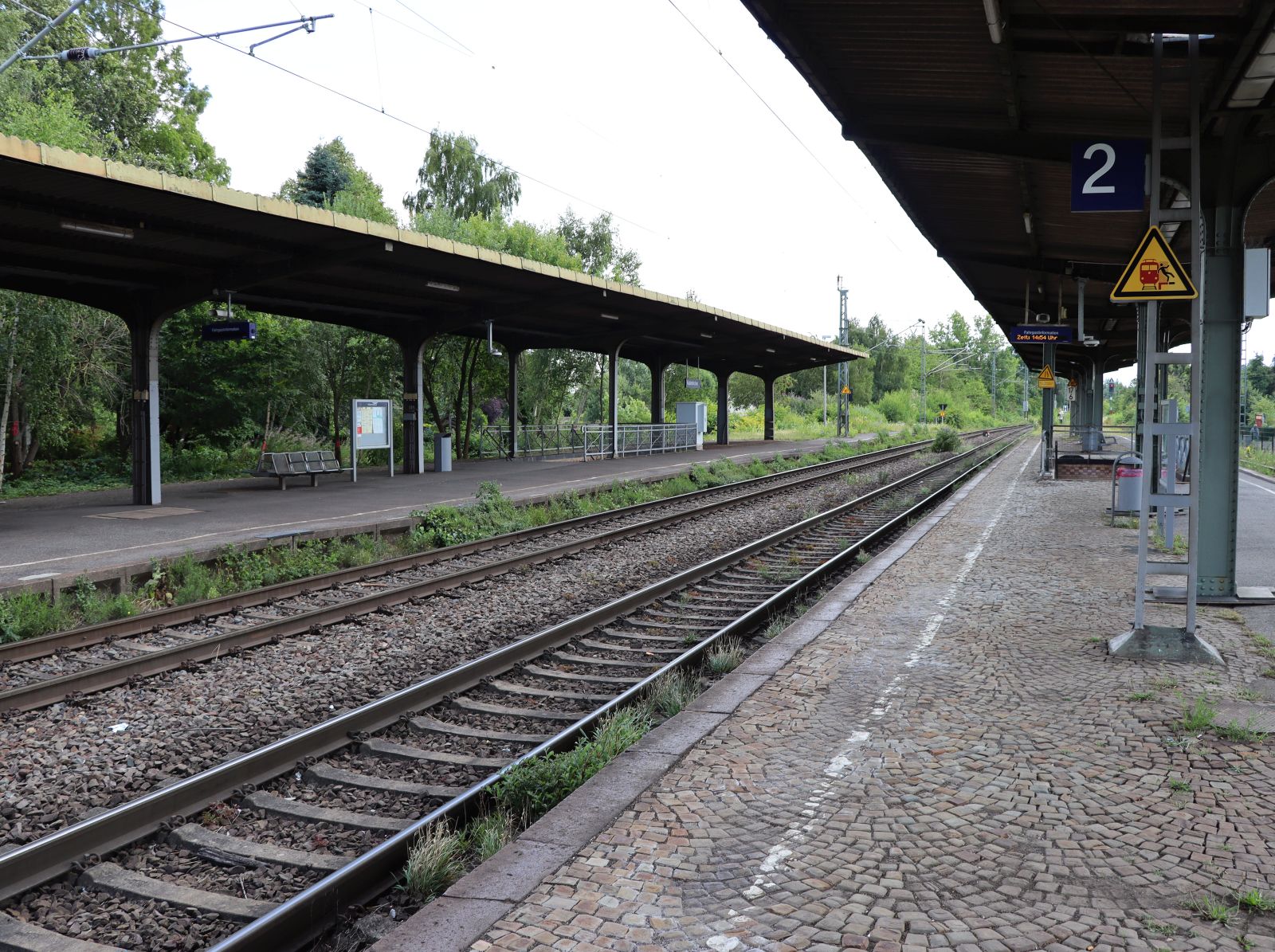 Bahnsteig Gleis 2 Bahnhof Kaldenkirchen 24-07-2025.

Perron spoor 2 station Kaldenkirchen 24-07-2025.