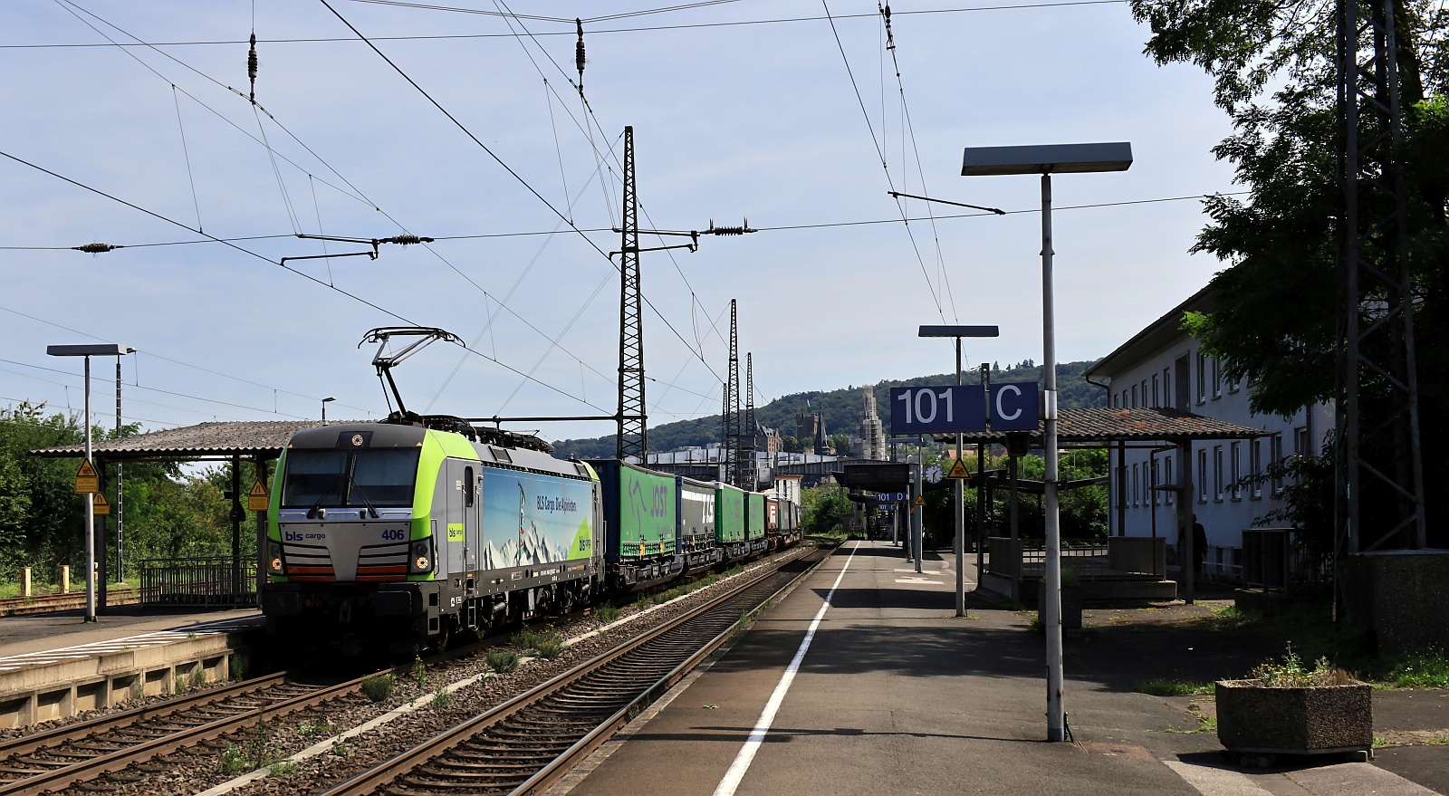 BLS Cargo 475 406-5 TK/SP/11.07.24 mit Jost-Group KLV Bingen am Rhein 06.08.2024