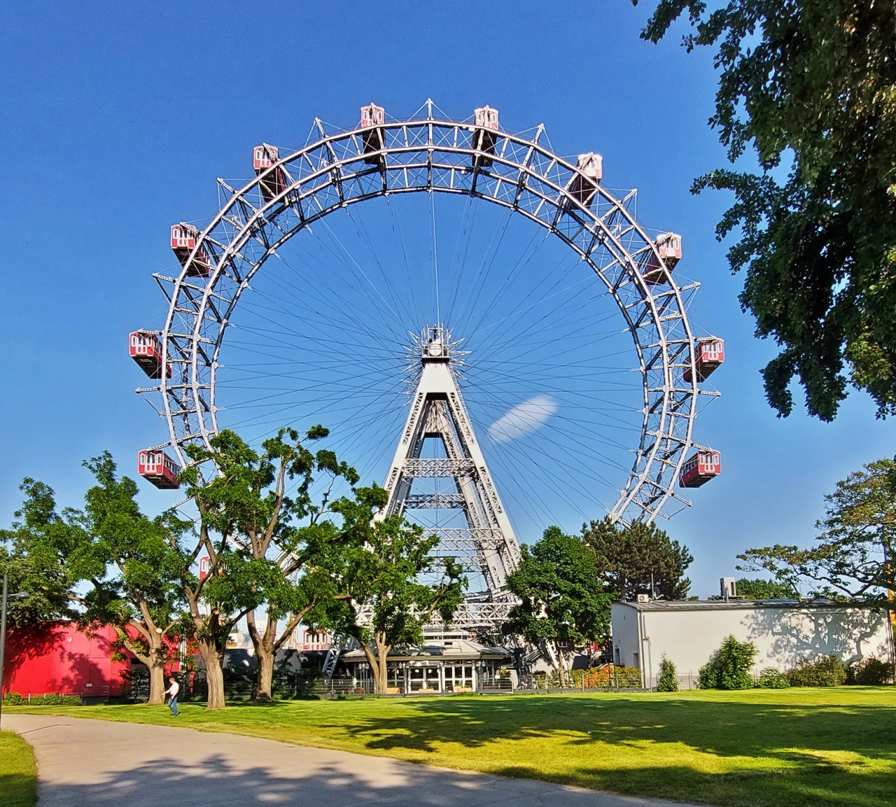 Das Riesenrad am Prater in Wien. 31.05.2023 Foto Smartphone Jeanny) 