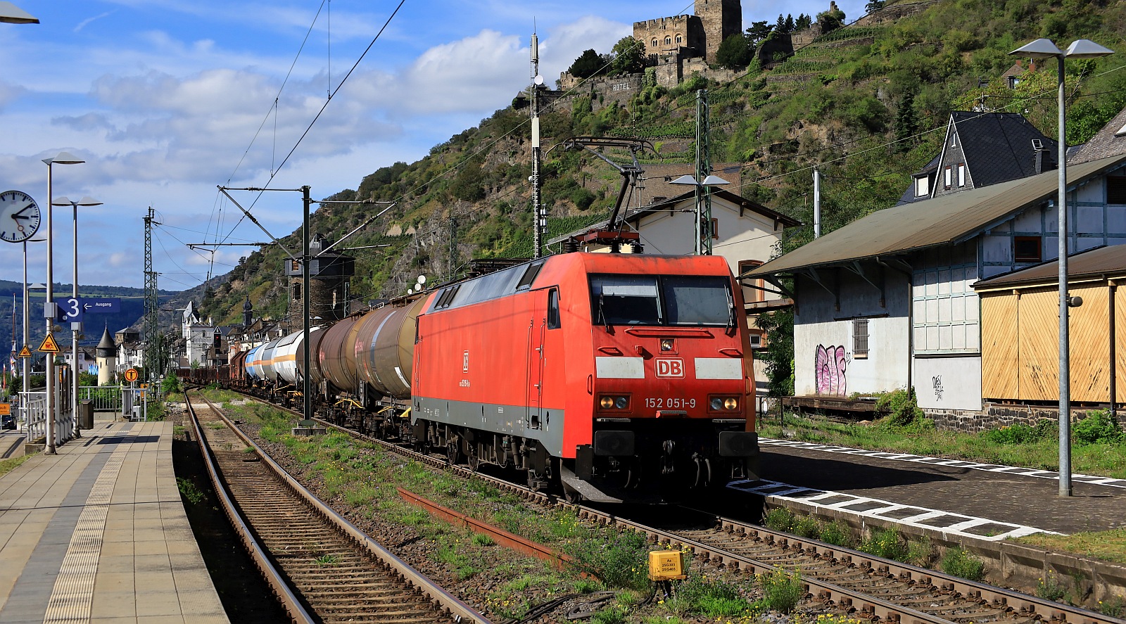 DB 152 051-9 mit MIscher. Kaub 14.09.2023