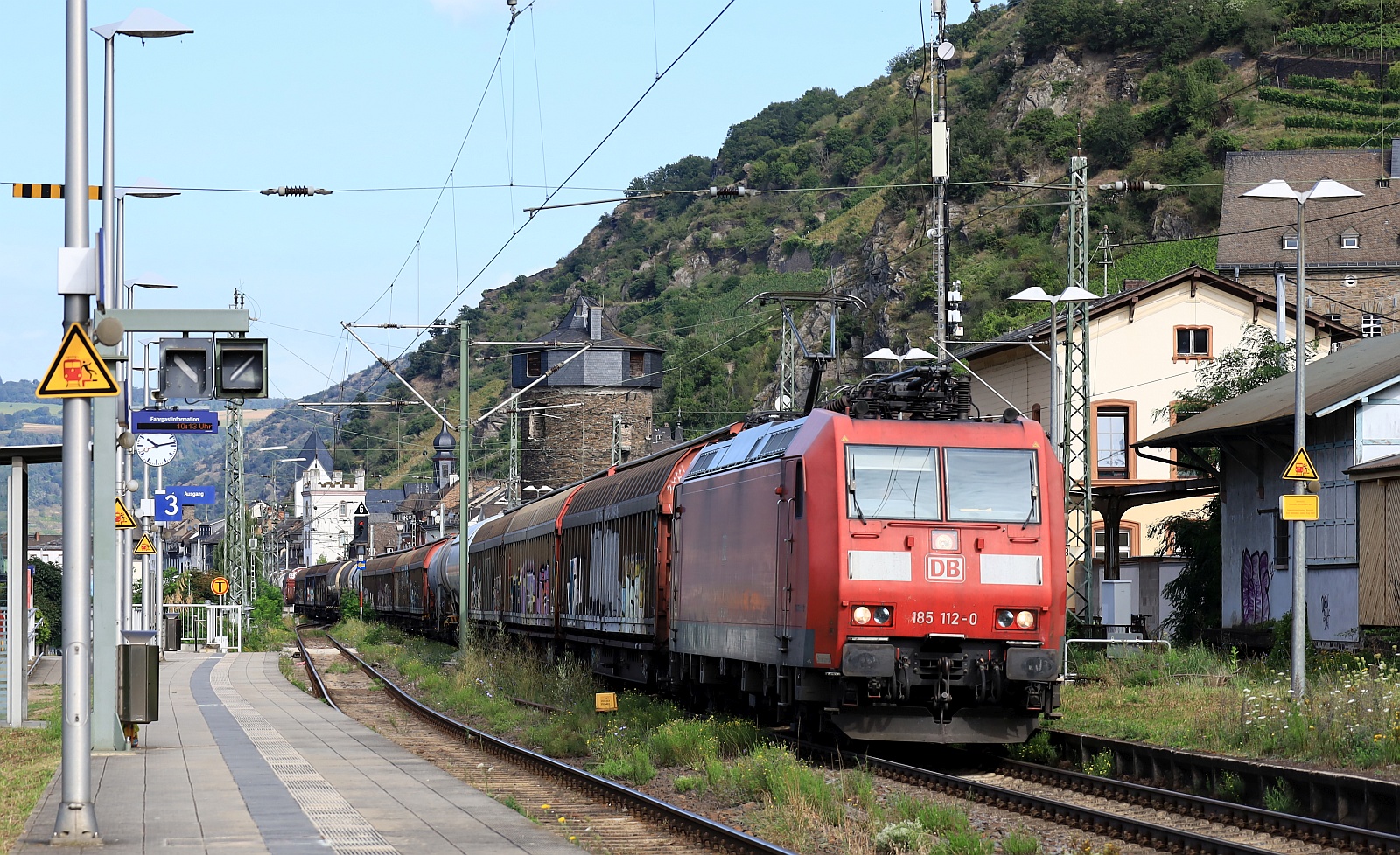 DB 185 112-0 REV/SSR 9/28.03.18 mit Mischer in Kaub. 08.08.2024