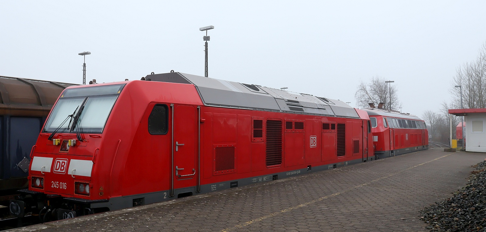 DB 245 016-1 REV/BCS X/19.07.22 und DB 218 835-7 REV/BCS X/22.09.21 Niebüll 01.03.2025