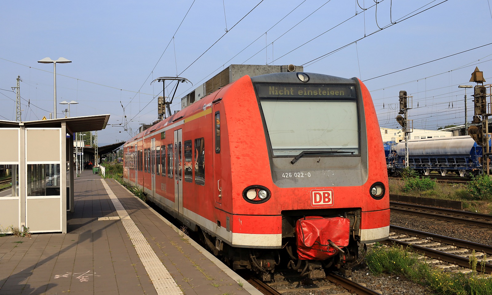 DB 426 022-0/522-9, REV/KKRO X/21.12.17 abgestellt am Bhf Neuwied 12.09.2023