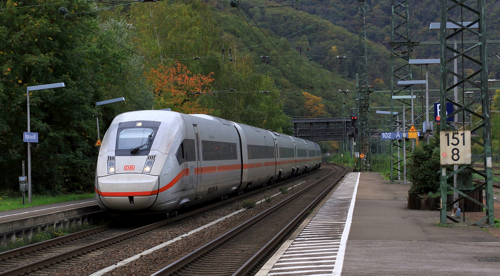 DB ICE Tz 9202  Schleswig-Holstein  Einfahrt Bingen Hbf. 22.10.2023