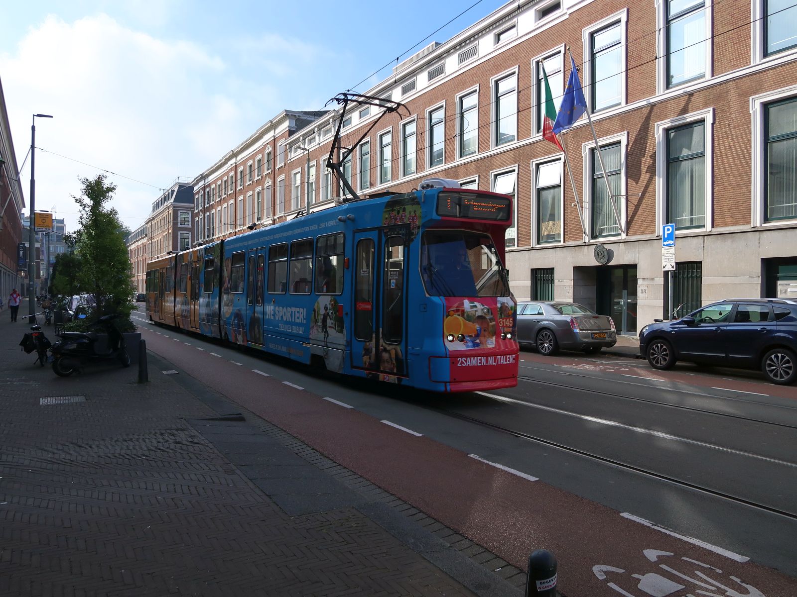 HTM Strassenbahn 3145 Parkstraat, Den Haag 23-08-2023.

HTM tram 3145 Parkstraat, Den Haag 23-08-2023.