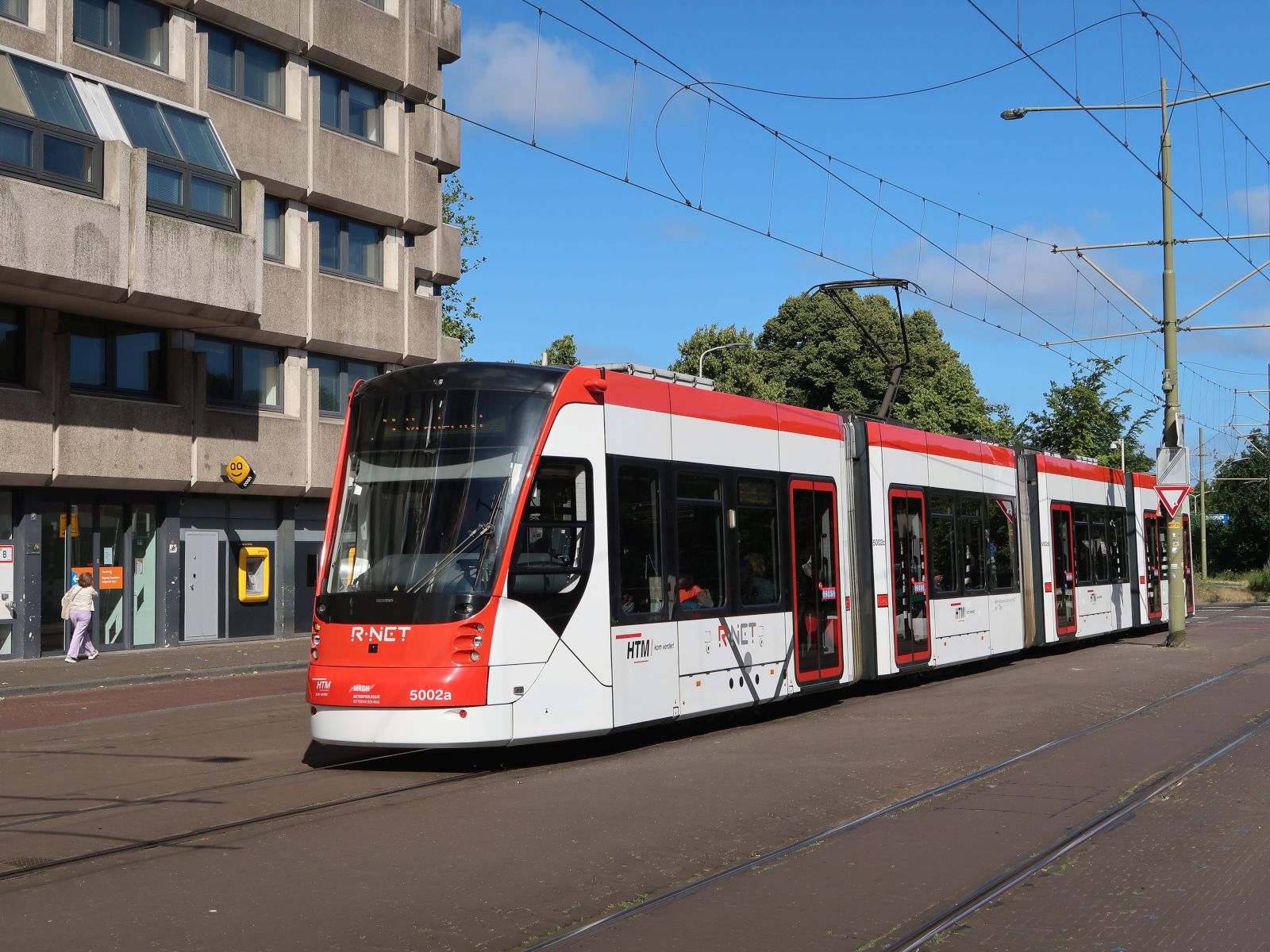 HTM Strassenbahn 5002 Rijnstraat, Den Haag 28-06-2024.

HTM tram 5002 Rijnstraat, Den Haag 28-06-2024.