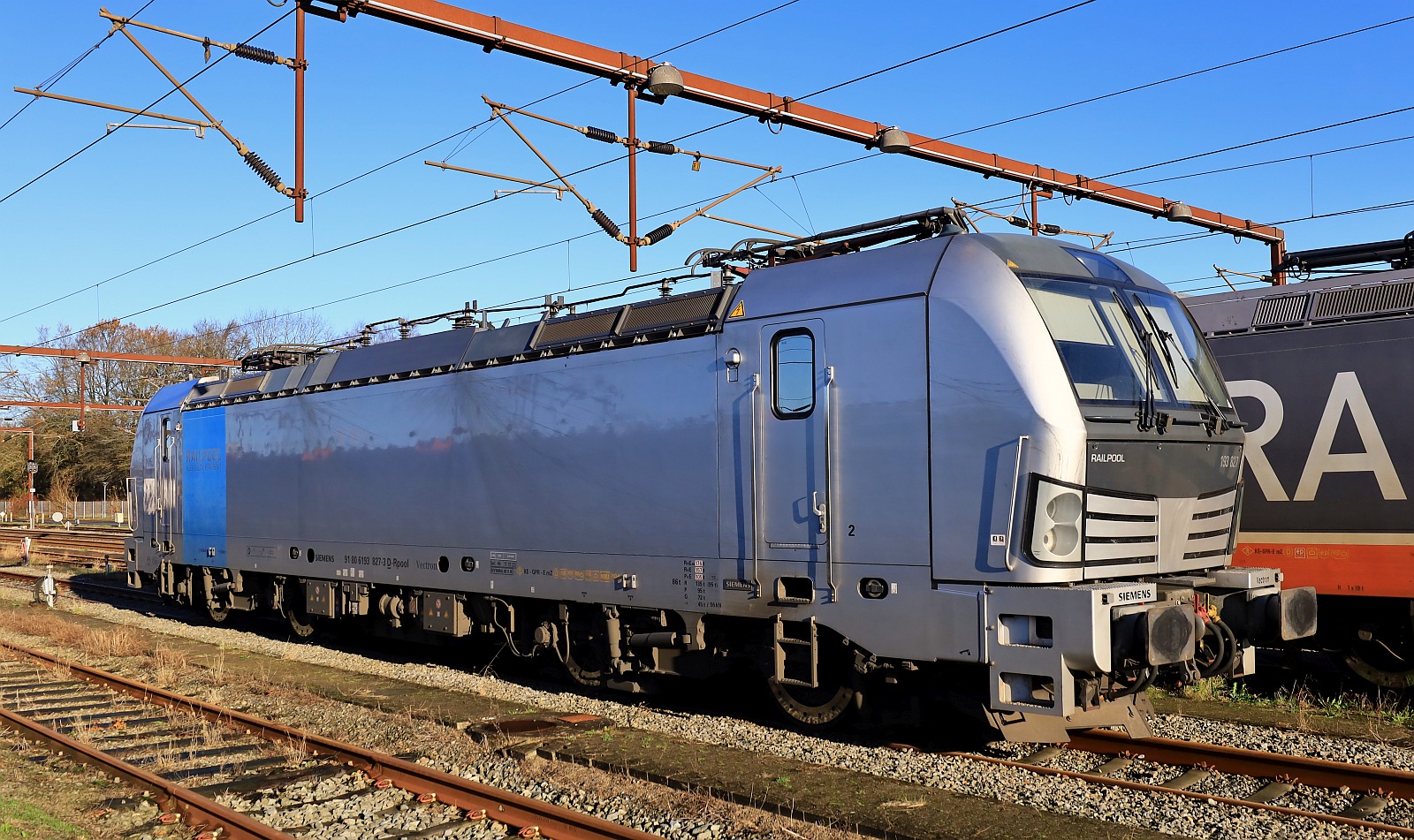 Railpool 193 827-3, REV/MMAL/08.11.16, Verl/MH/17.10.2, Verl/KTG/13.10.24. Pattburg/DK 25.11.2023