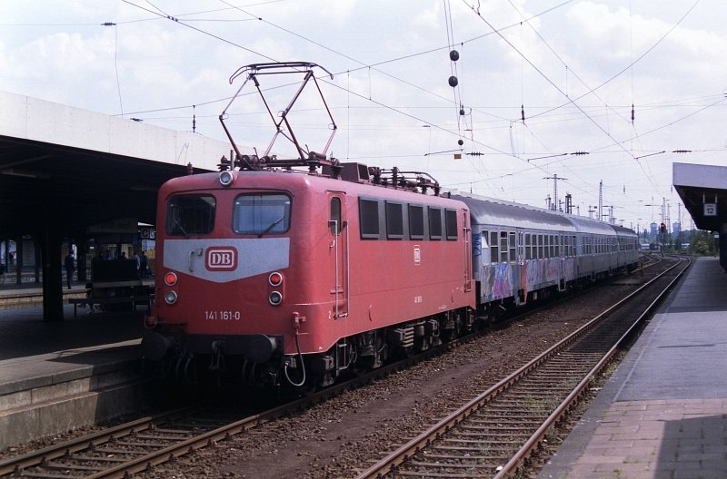141 161 mit Silberlingen in Hamm 29-05-1993.