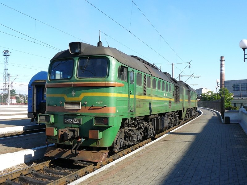 2M62-1235 in Lviv, Ukraine am 07-09-2007.