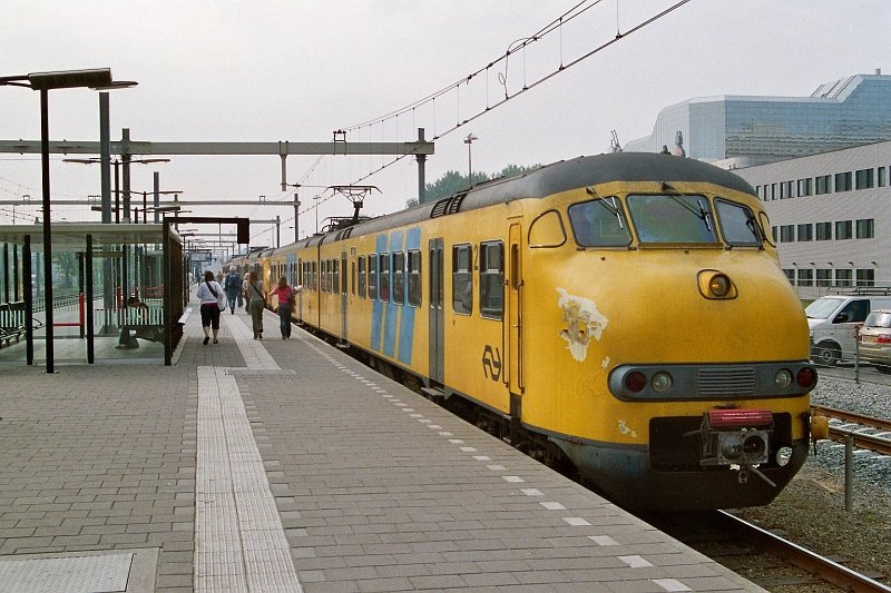 851 fotografiert in Utrecht auf Gleis 19 am 27-04-2007. 
