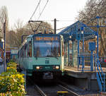   Zwei gekuppelte Triebwagen 9376 und 9364 der SSB (Elektrische Bahnen der Stadt Bonn und des Rhein-Sieg-Kreises) stehen am20.01.2019 in der Station Bad Honnef, als Linie 66 nach Siegburg Bf über