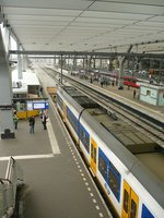Bahnsteig Gleis 10 und 11 Rotterdam Centraal Station 29-02-2012.