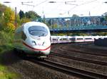 Elektrisch/605145/zwei-ice-treibwagen-muelheim-an-der Zwei ICE Treibwagen, Mlheim an der Ruhr 13-10-2017.

Twee ICE treinstellen, Mlheim an der Ruhr 13-10-2017.