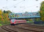 DB Triebzug 422 084-4 en 422 579-3 Mülheim an der Ruhr 13-10-2017.