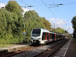 Vias Triebzug ET 25 2208 und 25 2203 Gleis 2 Bahnhof Empel-Rees 16-09-2022.