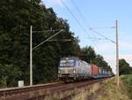 PKP Cargo Lokomotive EU46 515 / 193 515  (91 51 5370 027-2 PL-PKPC) bei Bahnbergang Felix-Lensing-Strae, Hthum , Deutschland 11-07-2024.

PKP Cargo locomotief EU46 515 / 193 515  (91 51 5370 027-2 PL-PKPC) bij de overweg Felix-Lensing-Strae, Hthum , Duitsland 11-07-2024.