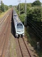 Vias Triebzug ET 25 2208 Nierenberger Strae, Emmerich am Rhein 11-07-2024.

Vias treinstel ET 25 2208 tijdens omrangeren Nierenberger Strae, Emmerich 11-07-2024.