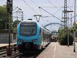 Keolis Eurobahn Stadler FLIRT Triebzug ET 4 02 Gleis 3 Bahnhof Salzbergen 27-08-2025.

Keolis Eurobahn Stadler FLIRT treinstel ET 4 02 spoor 3 station Salzbergen 27-08-2025.
