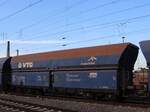 Falns VTG Sch�ttgutwagen mit schlagartiger Schwerkraftentladung aus Holland mit nummer 37 TEN 84 NL-VTG 6635 057-6 Aufschrift  Arcelor Mittal Steel Track  G�terbahnhof Oberhausen West, Deutschland 18-10-2024.

Falns zelflosser uit Nederland van VTG met nummer 37 TEN 84 NL-VTG 6635 057-6 en opschrift  Arcelor Mittal Steel Track  goederenstation Oberhausen West, Duitsland 18-10-2024.