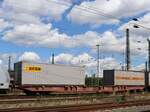 Sggnss Metrans Drehgestell-Containertragwagen aus Tschechien mit Nummer 33 TEN 54 CZ-MT 4576 061-4 G�terbahnhof Oberhausen West Deutschland 11-07-2024          Sggnss containerwagen uit Tsjechi� van