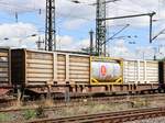 Sggnss Metrans Drehgestell-Containertragwagen aus Tschechien mit Nummer 33 TEN 54 CZ-MT 4576 690-0 G�terbahnhof Oberhausen West, Deutschland 11-07-2024.