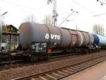 Zans VTG Drehgestell-Kesselwagen mit Nummer 33 RIV 80 D-VTG 7844 136-1 Gleis 4 Bahnhof Salzbergen, Deutschland 17-04-2025.


Zans vierassige ketelwagen van VTG met nummer 33 RIV 80 D-VTG 7844 136-1 spoor 4 station Salzbergen, Duitsland 17-04-2025.


