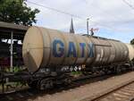 Zacens GATX Drehgestell-Kesselwagen aus Holland mit Nummer 33 TEN 84 NL-GATXD 7933 146-8 Gleis 1 Bahnhof Salzbergen, Deutschland 27-08-2025. 


Zacens vierassige ketelwagen uit Nederland van GATX met nummer 33 TEN 84 NL-GATXD 7933 146-8 spoor 1 station Salzbergen, Duitsland 27-08-2025.


