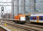 Locon Diesellok 220 Gleis 6 Leiden Centraal Station 15-07-2014.