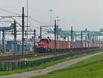 DB Cargo Diesellokomotive 6424 Vondelingenweg, Rotterdam 23-10-2020.