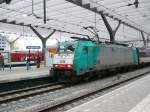 NMBS TRAXX Lok 2816 mit Schnellzug aus uit Brussel.