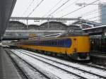 Elektrisch/246977/ns-icm-iii-4043-4086-mit-zwei NS ICM-III 4043, 4086 mit zwei andere Triebwagen auf Gleis 11 Utrecht Centraal Station 07-12-2012.

NS treinstellen ICM-III 4043, 4086 en nog twee andere ICM-III'n op spoor 11 Utrecht CS 07-12-2012.