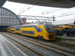 DD-IRM-IV TW 9579 Gleis 2 Amsterdam Centraal Station 04-06-2014.

DD-IRM-IV treinstel 9579 spoor 2 Amsterdam Centraal Station 04-06-2014.