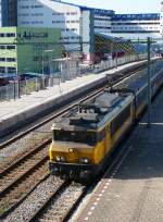 1769 mit Intercity nach Venlo in Rotterdam Centraal Station am 14-10-2009.