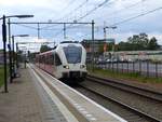 Qbuzz Stadler GTW Triebzug 6354 mit dem Name  Adriaan Volker  durchfahrt Oisterwijk 15-05-2020.
