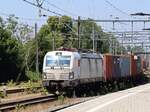 LTE Lokomotive 193 512-1 (91 80 6193 512-1 D-ELOC) Gleis 6 Bahnhof Dordrecht 25-06-2024.

LTE locomotief 193 512-1 (91 80 6193 512-1 D-ELOC) spoor 6 station Dordrecht 25-06-2024.