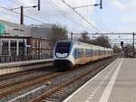 NS SLT-VI Triebzug 2645 Gleis 2 Bahnhof Apeldoorn 12-03-2026.

NS SLT-VI treinstel 2645 spoor 2 station Apeldoorn 12-03-2026.