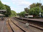 ZSLM (Zuid‐Limburgse Stoomtrein Maatschappij) Gleis 1 und 2 Bahnhof Simpelveld 21-08-2024.