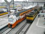 TW DD-IRM 9520 und Lok 1719 auf Gleis 7 und 8 Rotterdam Centraal Station 24-08-2011.