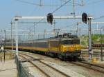 NS locomotief 1764 met Intercity van den Haag naar Venlo.