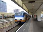 NS SGM-III Sprinter Triebzug 2957 Gleis 2 Leiden Centraal 28-03-2019.