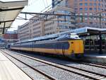 NS ICM-IV Triebzug 4218 Gleis 2 Amersfoort Centraal 14-05-2024.