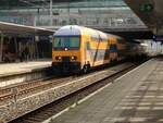 NS DDZ-VI Triebzug 7618 Gleis 9 Utrecht Centraal Station 24-10-2024.

NS DDZ-VI treinstel 7618 spoor 9 Utrecht Centraal Station 24-10-2024.