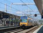 NS DDZ Triebzug 7505 Gleis 8 Utrecht Centraal Station 18-06-2025.

NS DDZ-IV treinstel 7505 spoor 8 Utrecht CS 18-06-2025.